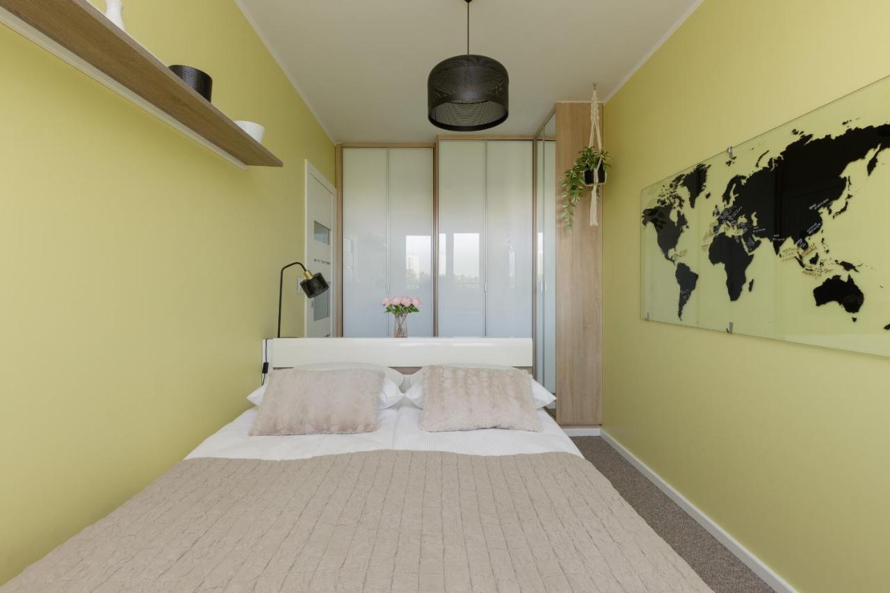 Metro Wilanowska Apartment With Parking By Noclegi Renters Варшава Экстерьер фото